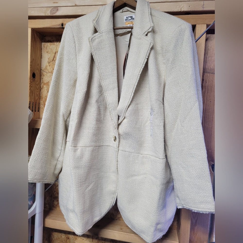 Future Collective NWT Cream Women's Blazer Size 3X